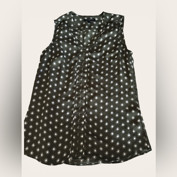 Banana Republic Tops - Banana Republic Black and White Patterned Top